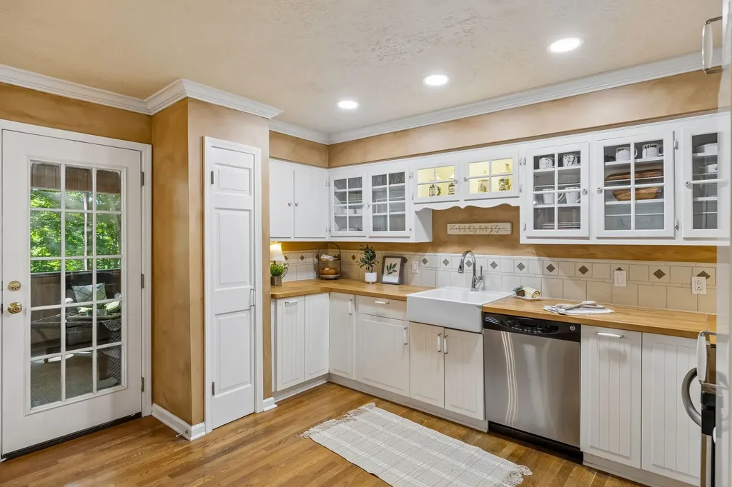 8346 Merrymount Drive Nashville TN 37221