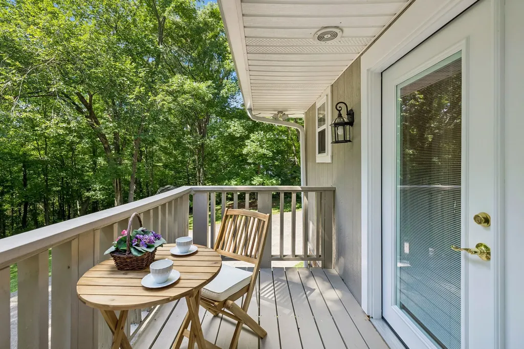 8346 Merrymount Drive Nashville TN 37221