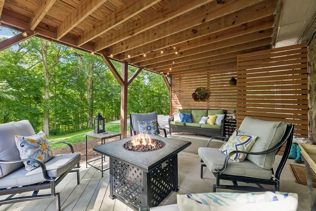 8346 Merrymount Drive Nashville TN 37221