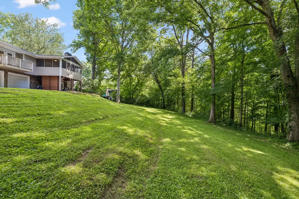 8346 Merrymount Drive Nashville TN 37221