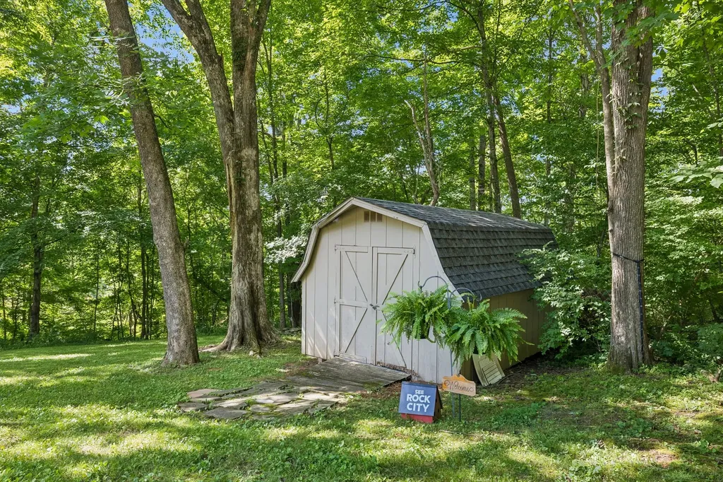 8346 Merrymount Drive Nashville TN 37221