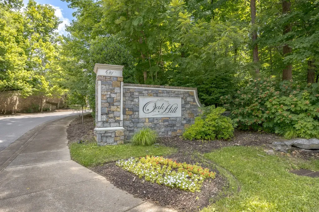 1360 Crown Point Place Nashville TN 37211