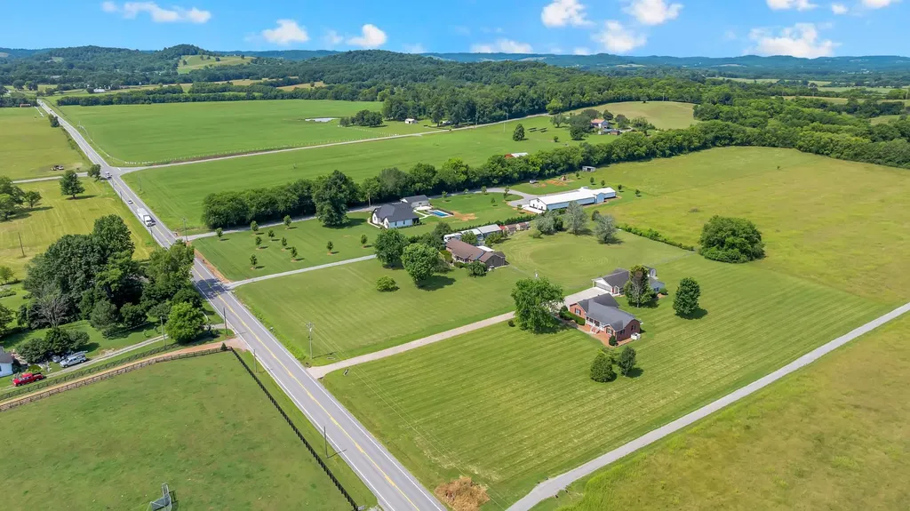 2428 Highway 231, S Shelbyville TN 37160