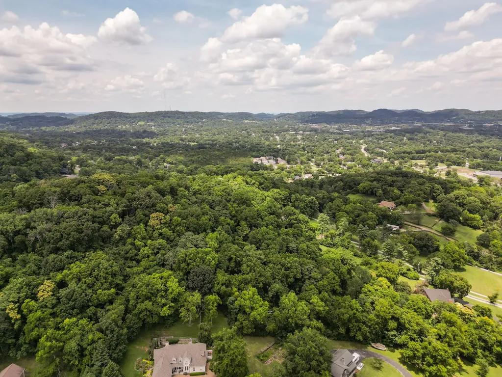 6020 Murray Lane Brentwood TN 37027