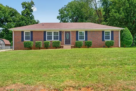 2710 Dove Court Clarksville TN 37040