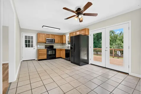 2710 Dove Court Clarksville TN 37040