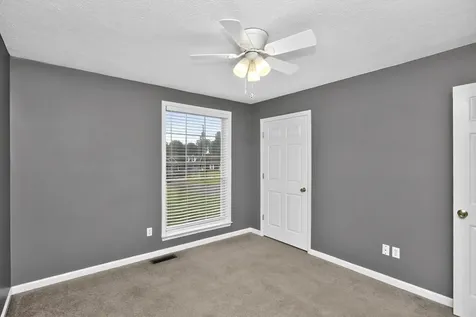 110 Needham Lane Burns TN 37029
