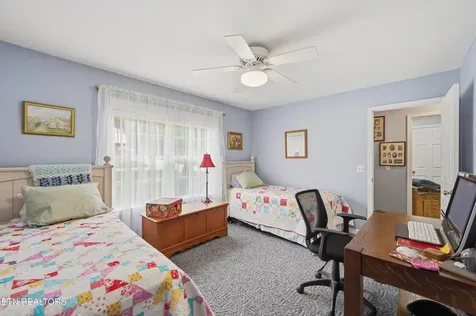 122 Wycliff Lane Crossville TN 38558