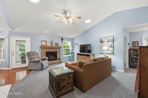 122 Wycliff Lane Crossville TN 38558