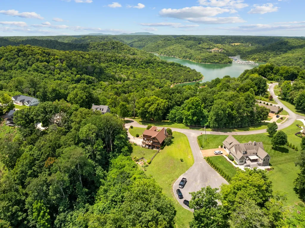 480 Seaton Drive Smithville TN 37166