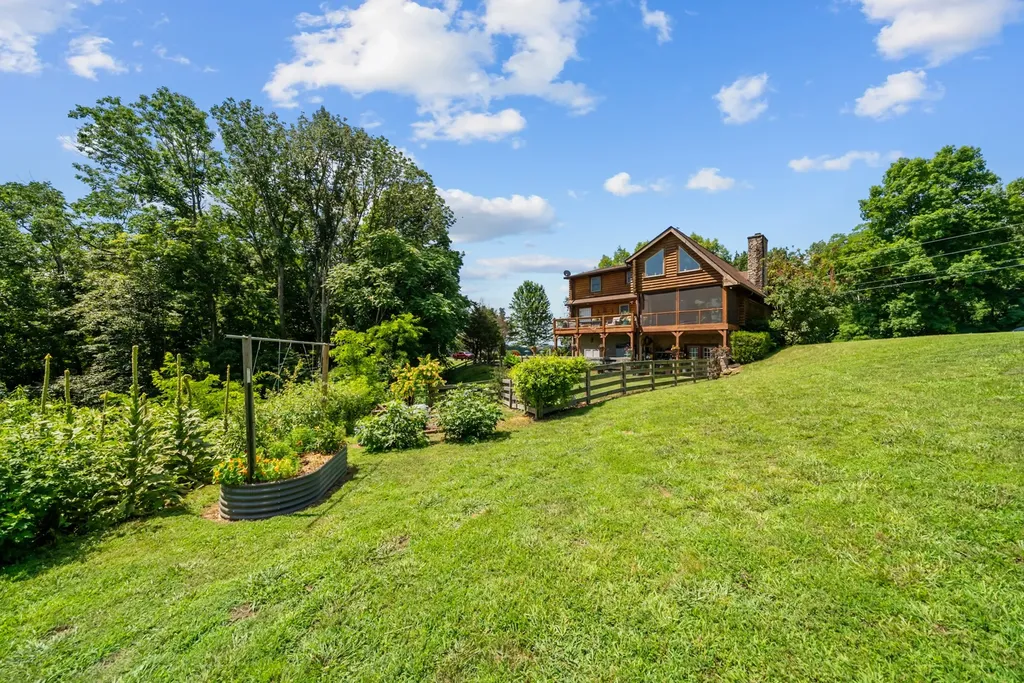 480 Seaton Drive Smithville TN 37166