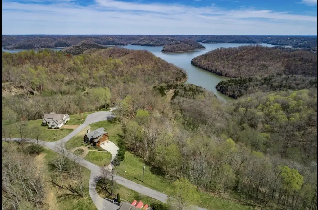 480 Seaton Drive Smithville TN 37166