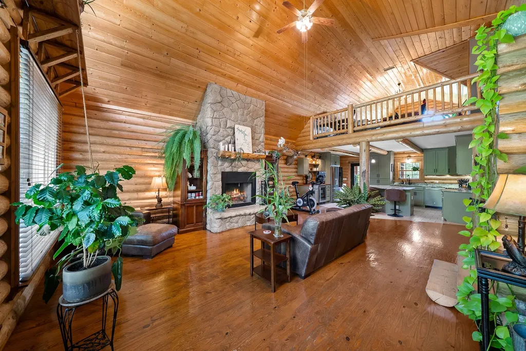 480 Seaton Drive Smithville TN 37166
