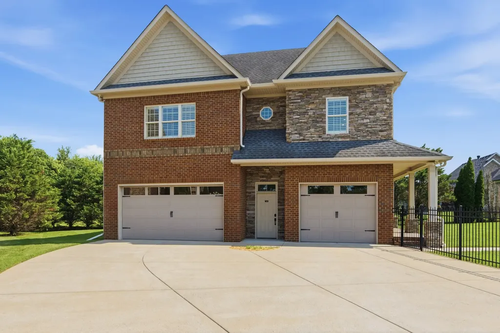 2926 Frank Robinson Drive Murfreesboro TN 37130