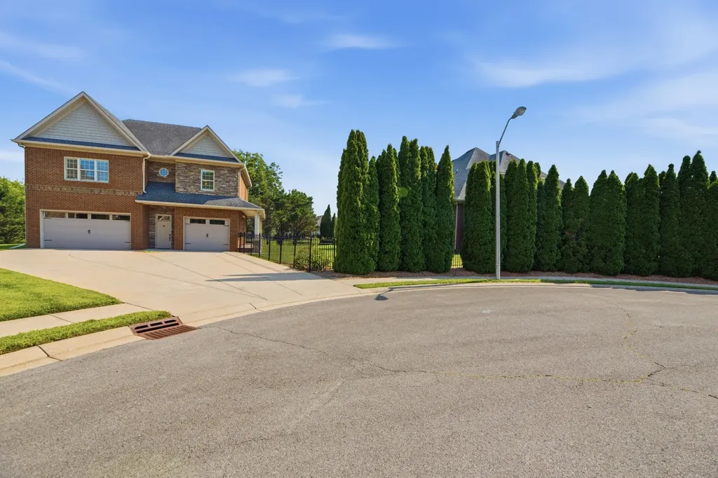 2926 Frank Robinson Drive Murfreesboro TN 37130