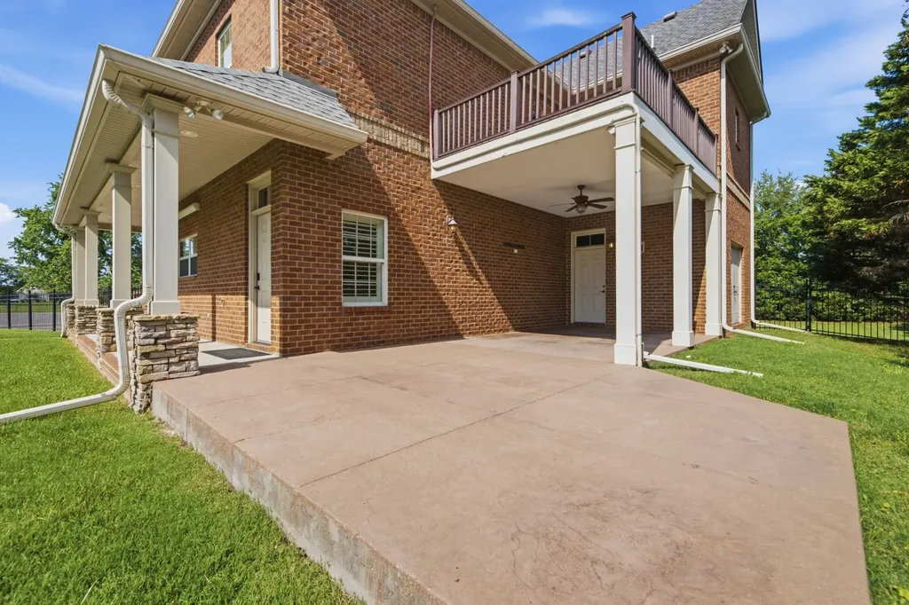 2926 Frank Robinson Drive Murfreesboro TN 37130