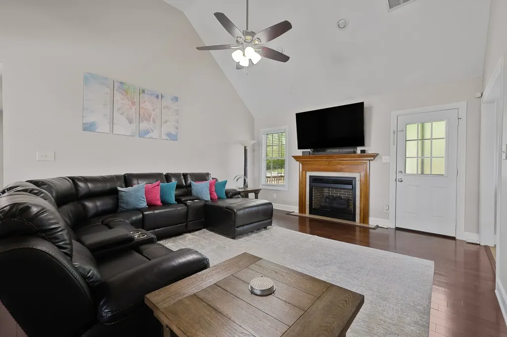 2235 Jasmine Drive Clarksville TN 37043