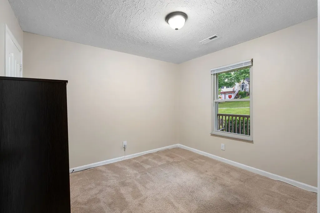 626 Knollwood Drive La Vergne TN 37086