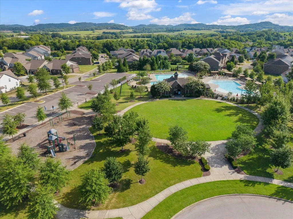 3455 Burgate Trail Thompsons Station TN 37179
