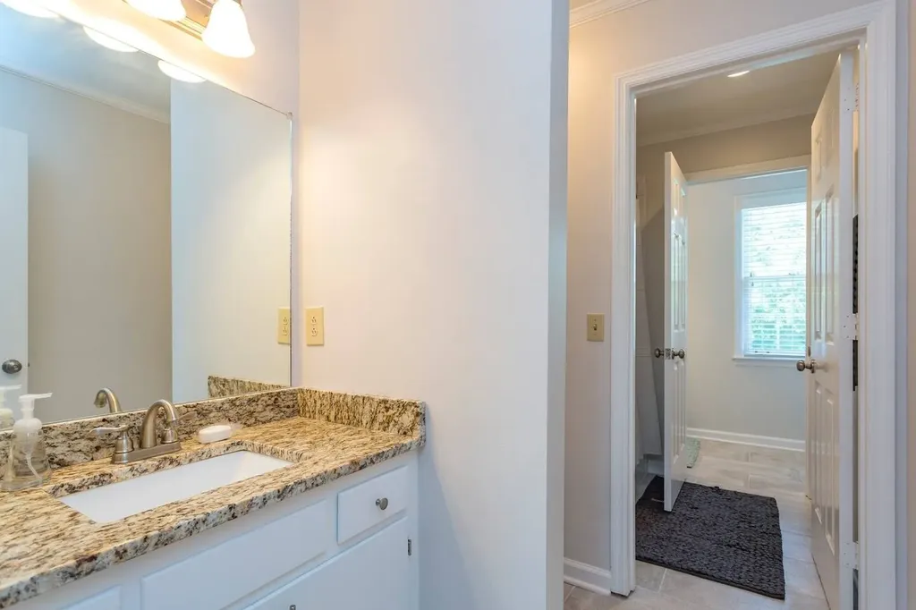 2601 Blakemore Avenue Nashville TN 37212