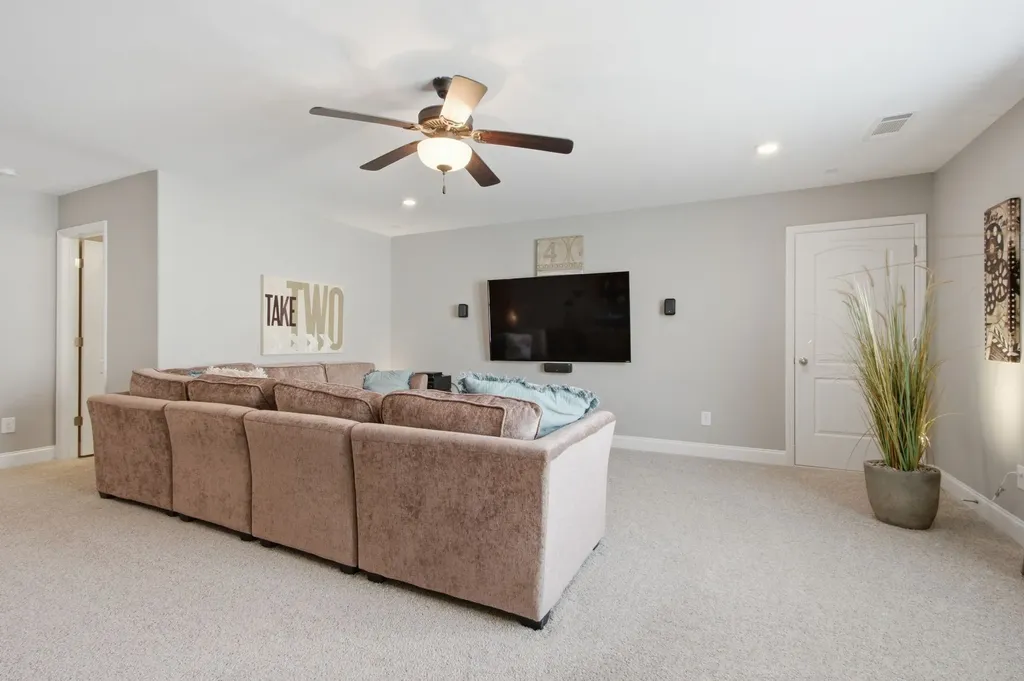 304 Eastwood Lane Spring Hill TN 37174