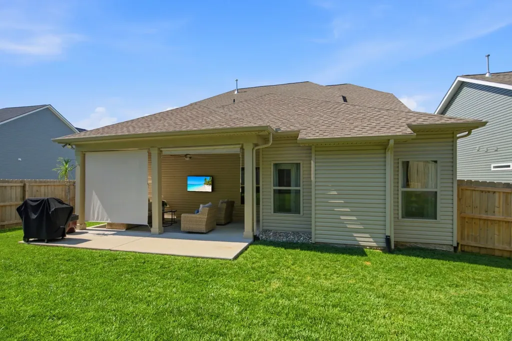 1076 Westgate Drive Gallatin TN 37066