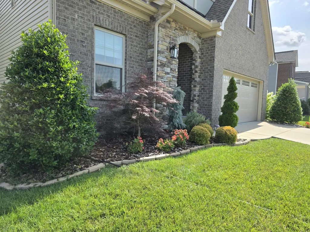 1076 Westgate Drive Gallatin TN 37066