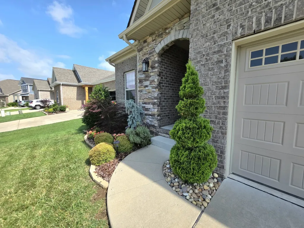 1076 Westgate Drive Gallatin TN 37066