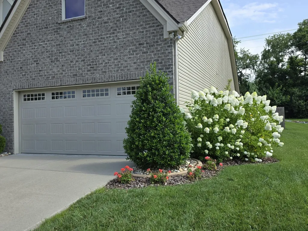 1076 Westgate Drive Gallatin TN 37066