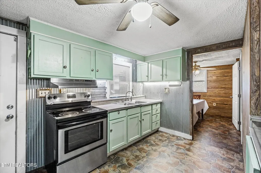 111 Guffey Lane Jamestown TN 38556