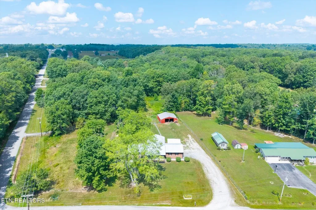 111 Guffey Lane Jamestown TN 38556