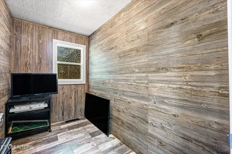 111 Guffey Lane Jamestown TN 38556