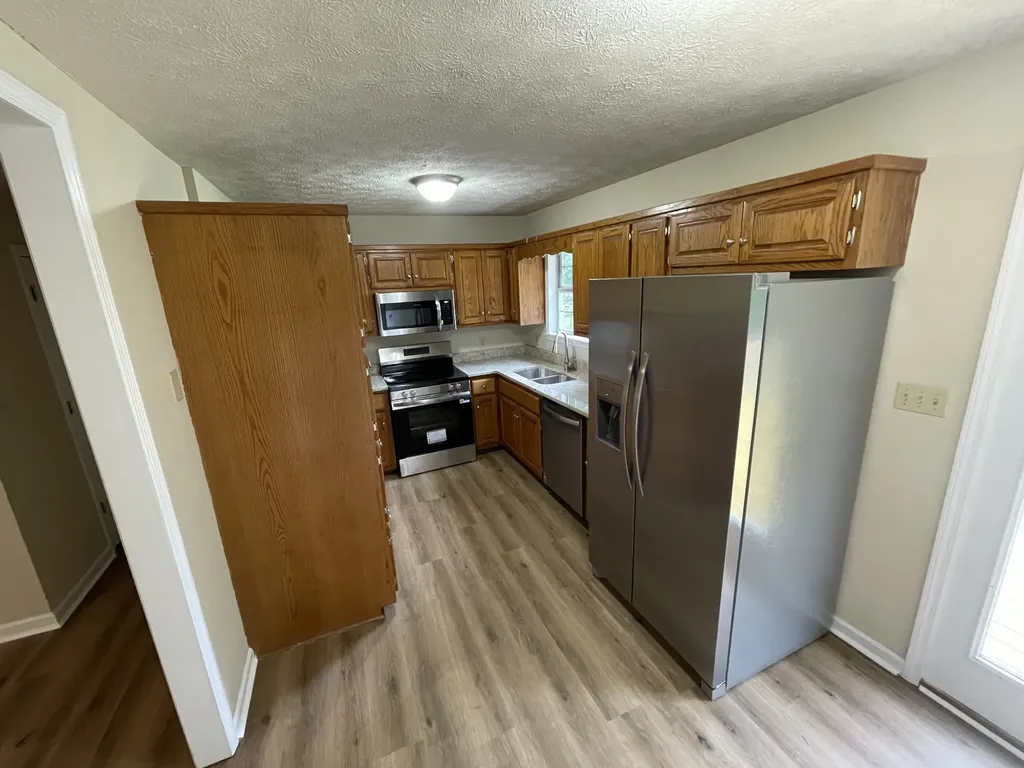 641 Airport Road Portland TN 37148
