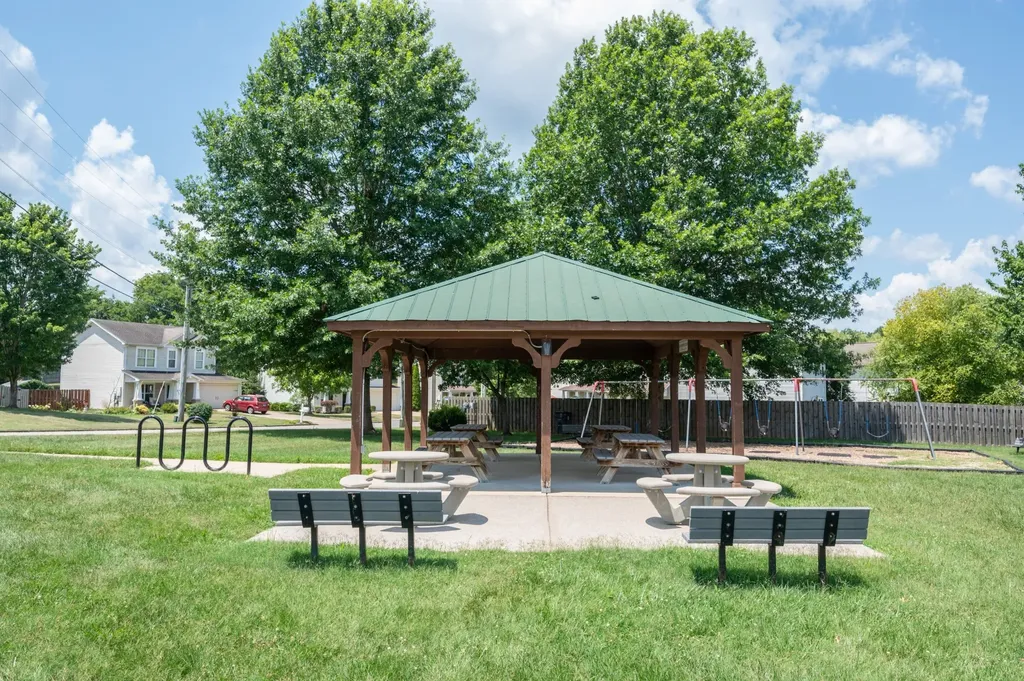 8124 Boone Trace Nashville TN 37221