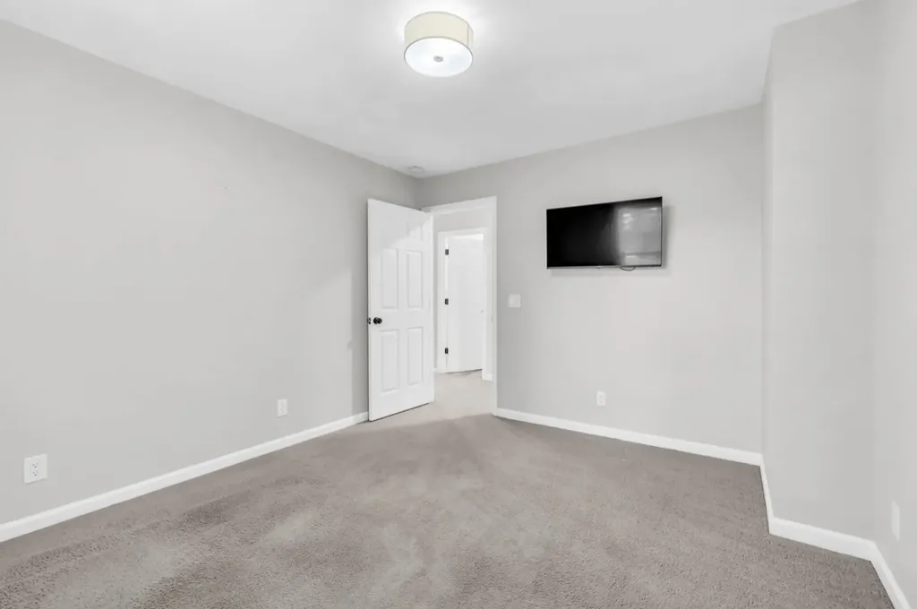 3129 Holly Point Clarksville TN 37043
