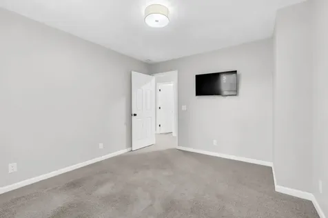 3129 Holly Point Clarksville TN 37043