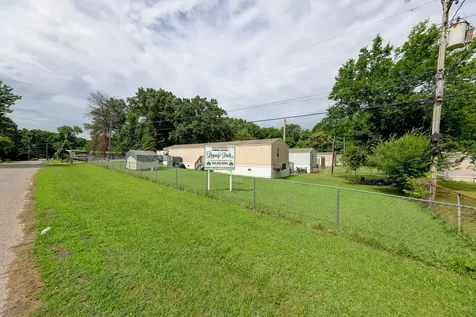 1026 Ross Lane Clarksville TN 37042