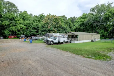 1026 Ross Lane Clarksville TN 37042