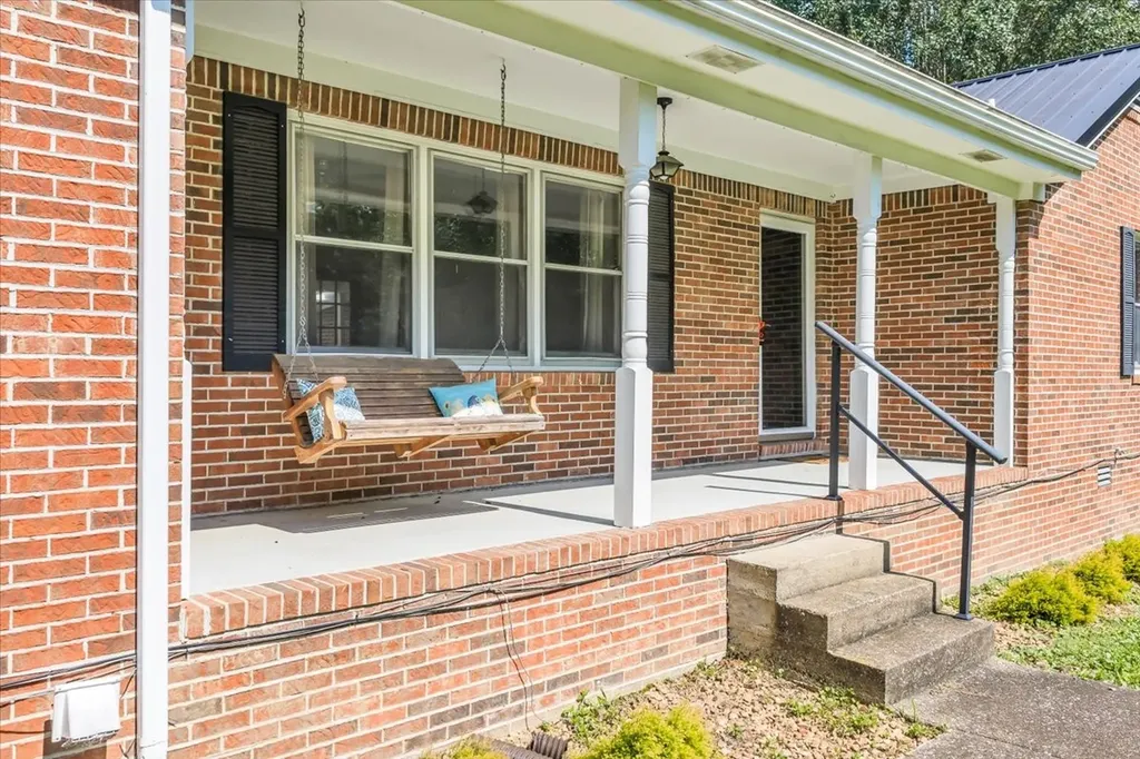 106 Larkway Drive Tullahoma TN 37388