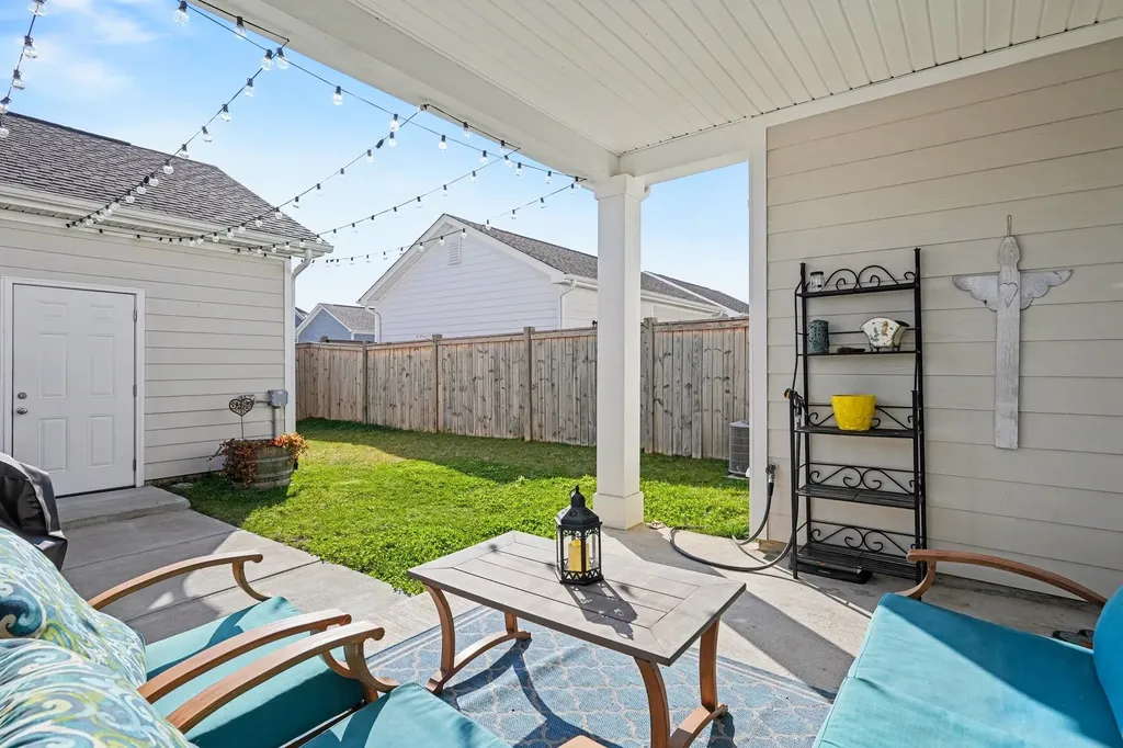 217 Southmen Lane Spring Hill TN 37174