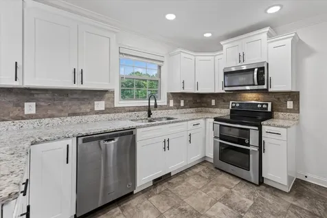 1013 Garner Hills Drive Clarksville TN 37042