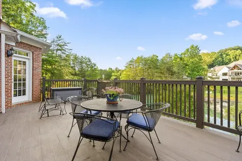 6 Ives Lake Road Signal Mountain TN 37377
