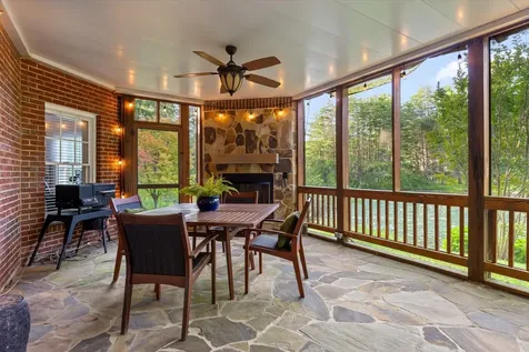 6 Ives Lake Road Signal Mountain TN 37377