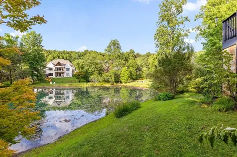 6 Ives Lake Road Signal Mountain TN 37377