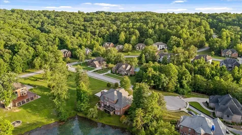 6 Ives Lake Road Signal Mountain TN 37377
