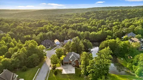 6 Ives Lake Road Signal Mountain TN 37377