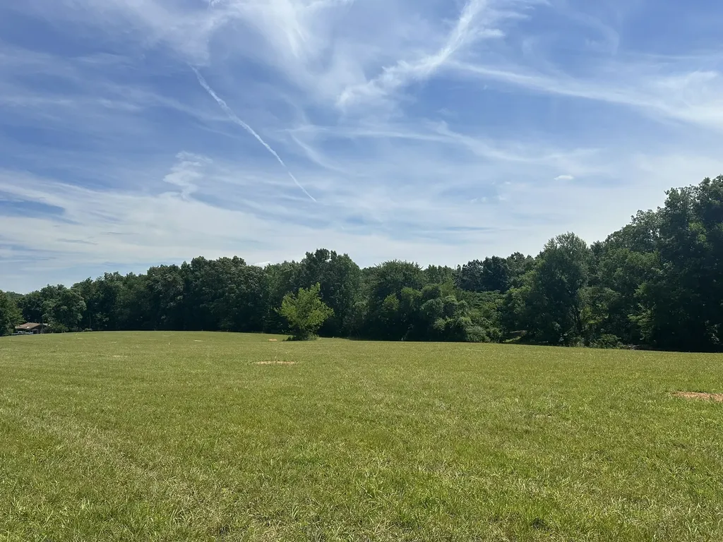 2 Somerville Road Cross Plains TN 37049