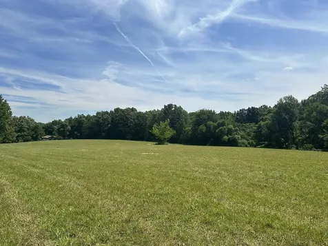 2 Somerville Road Cross Plains TN 37049