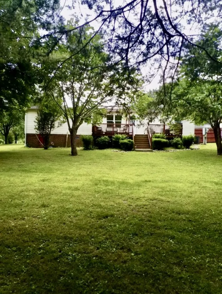 42 Paradise Hills Lane Lebanon TN 37090