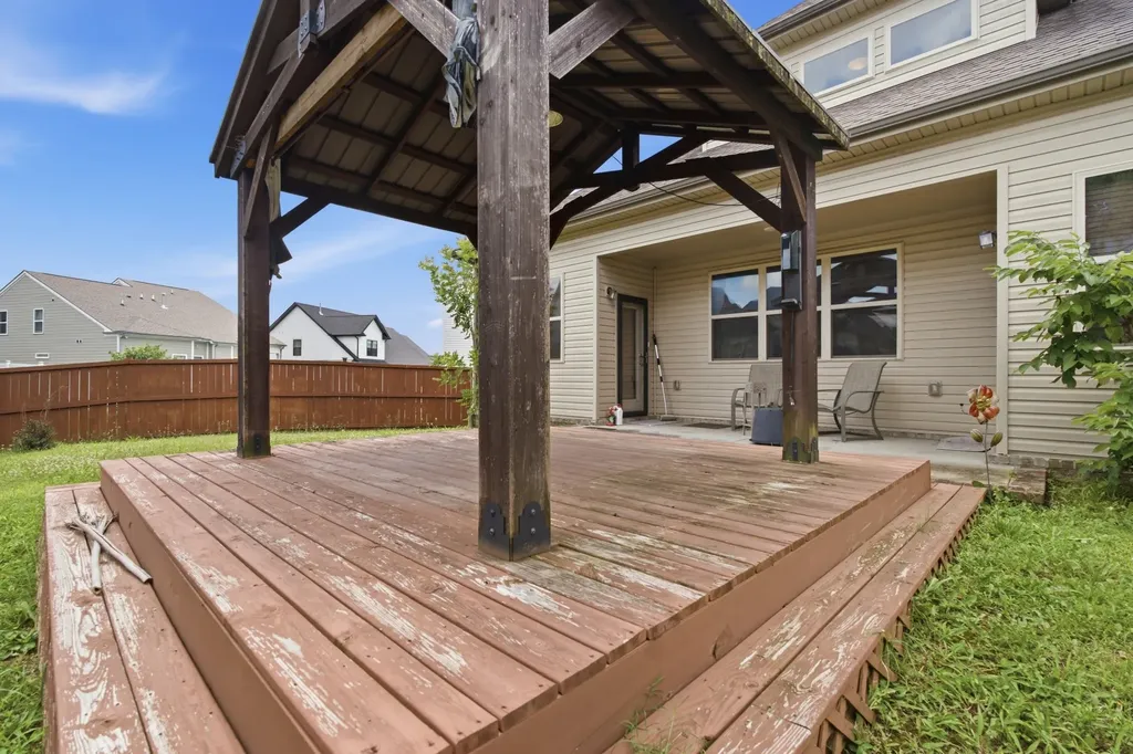 5702 Hidden Creek Smyrna TN 37167